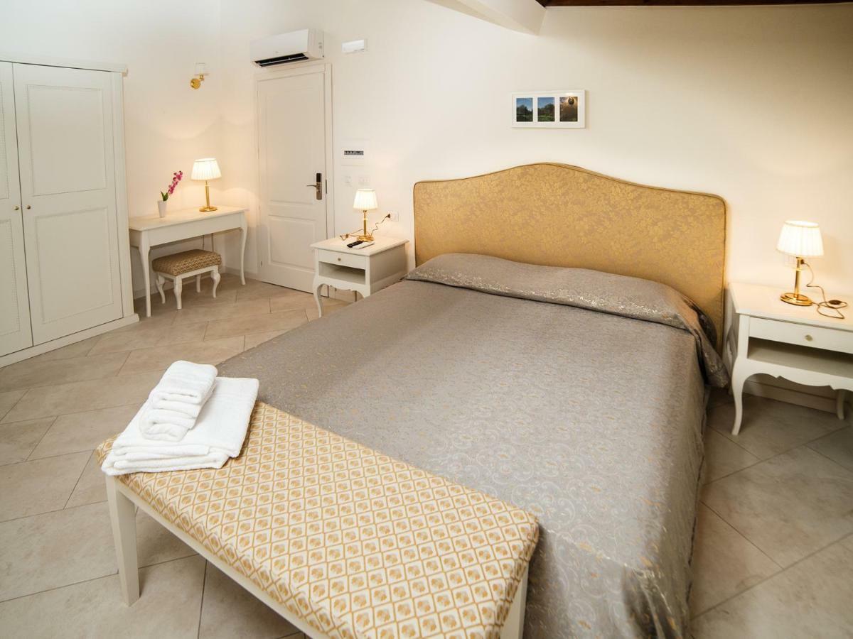 Marina Di Savoca Apartment Santa Teresa Di Riva Exterior foto